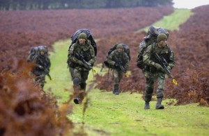 Soldati durante l'adestramento tattico del corso OBOS