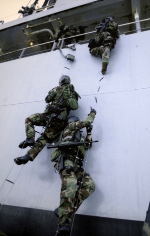 SEALs Missione di abbordaggio di una nave