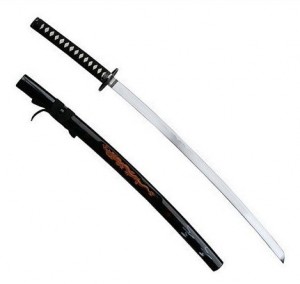 Katana con fodero lavorato