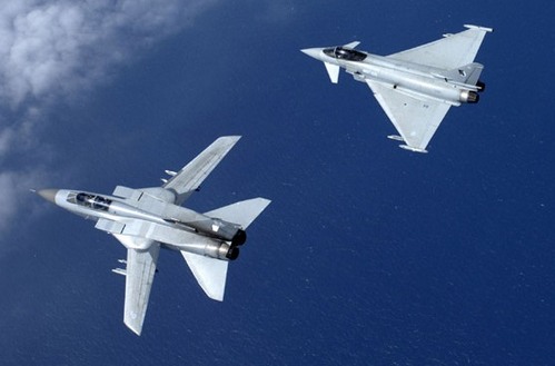Il Tornado passa le consegne al Eurofighter Typhoon