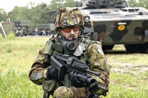 Soldato Italiano equipaggiato con ARX160 del progetto Soldato Futuro