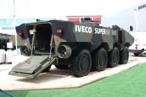 Posteriore del veicolo anfibio Iveco SuperAV 