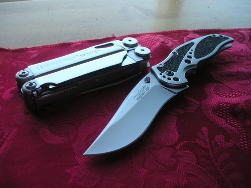 Coltello e multiuso