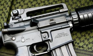 Particolare del selettore di tiro di un M4A1