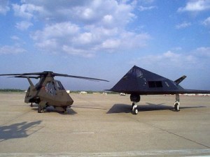 Due velivoli Stealth il RAH-66 Comanche ed l'F-117 Stealth