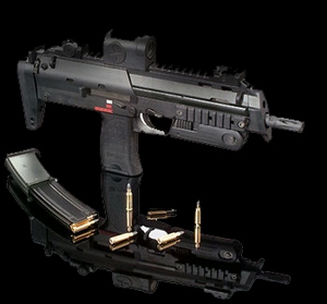 H&K MP7 con caricatore per munizioni perforanti in calibro 4,6mm