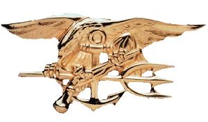 Il distintivo Special Warfare Badge degli US Navy SEALs