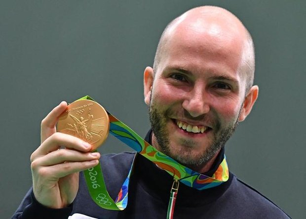 Carabina 3 posizioni, Campriani bissa l'oro